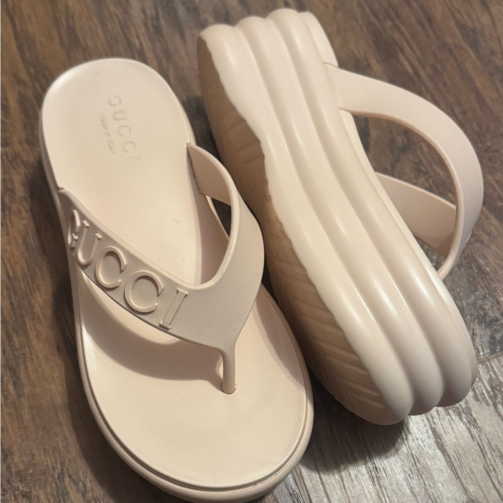 Cream or Tan chunky platform sandals - Picture 3 of 7